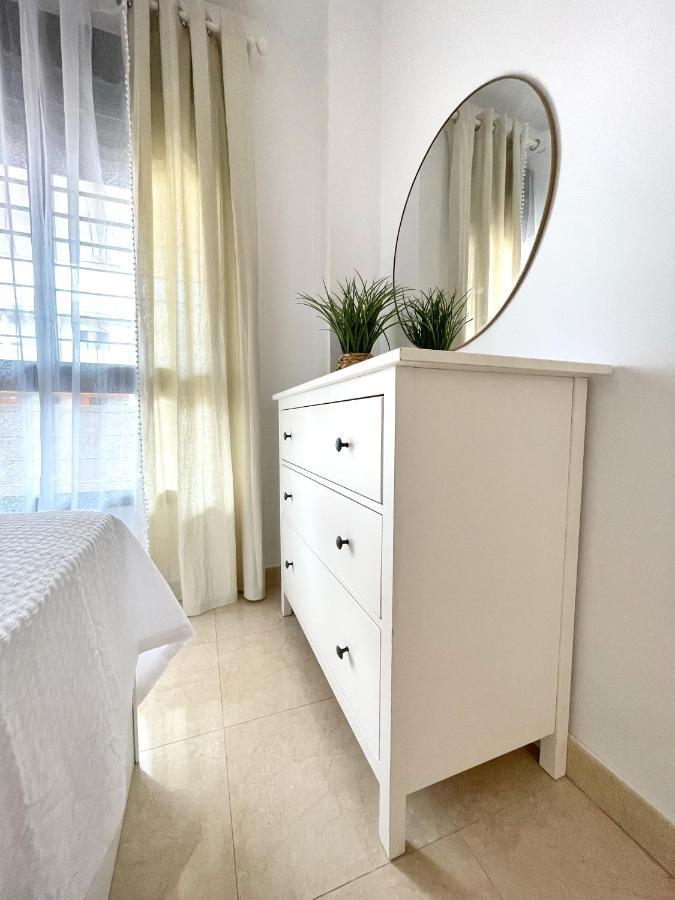 Gatu El Arrecife - Apartamento A 2 Minutos De La Playa En El Puerto De Santamaria , Preferente Mayores De 25 Anos Y Familias 엘푸에르토데산타마리아 외부 사진